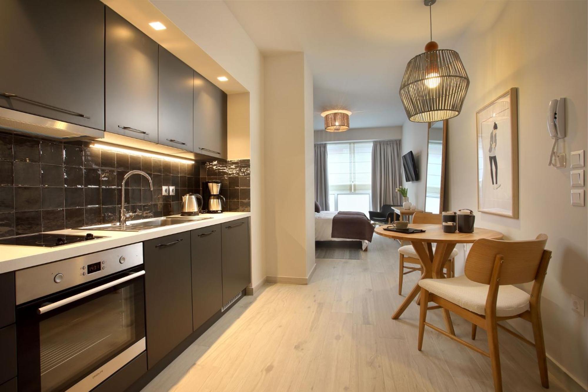 Happiness Luxury Central Apartment Афины Экстерьер фото